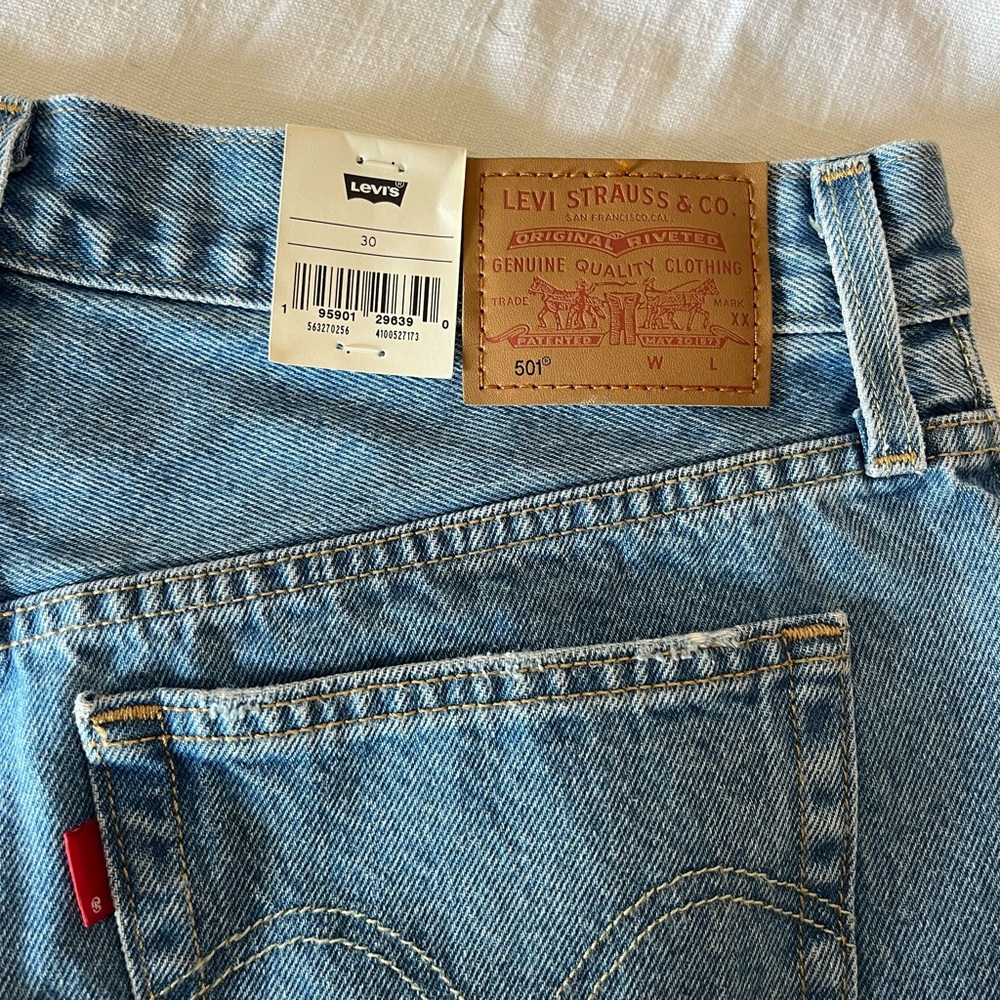 Never worn Levi’s shorts!